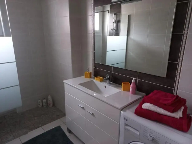 Appartement dans Villa