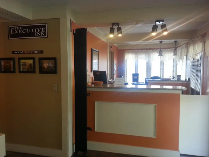 Executive Inn Webster City
