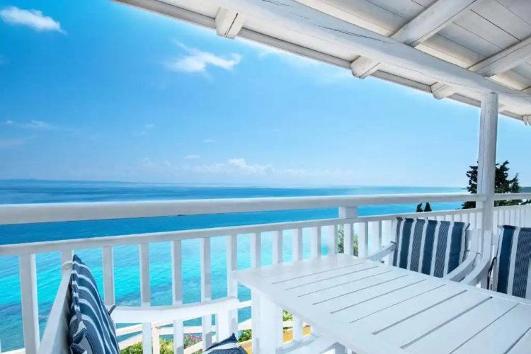 Pelagos Beach Hotel