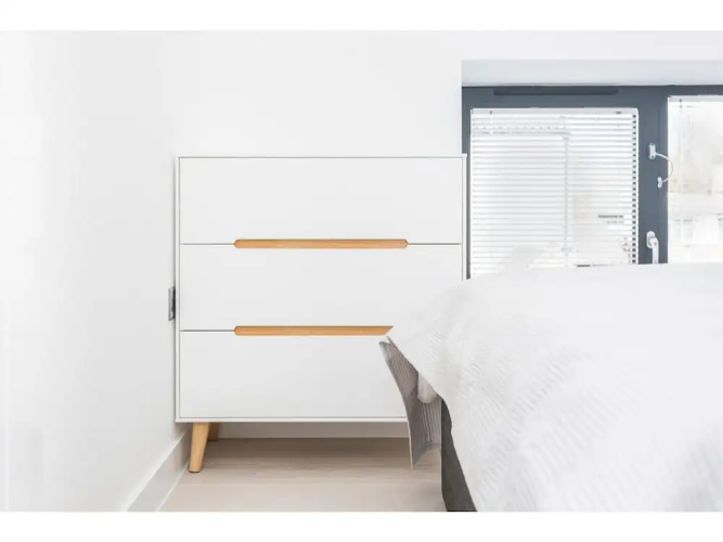 Modern, Brand New Townhouse in Bath