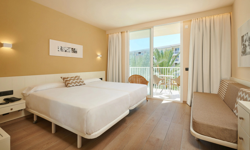 Protur Badí­a Park Aparthotel