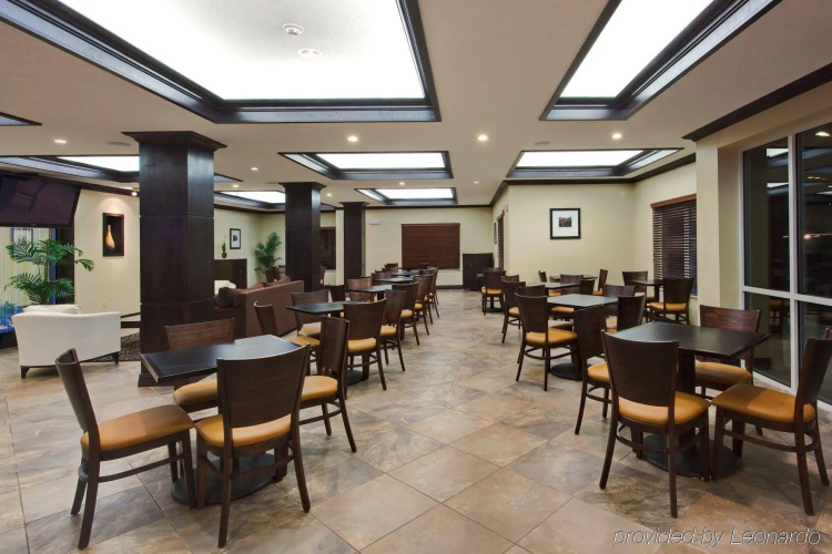 Holiday Inn Express And Suites Albuquerque Airport photo 26