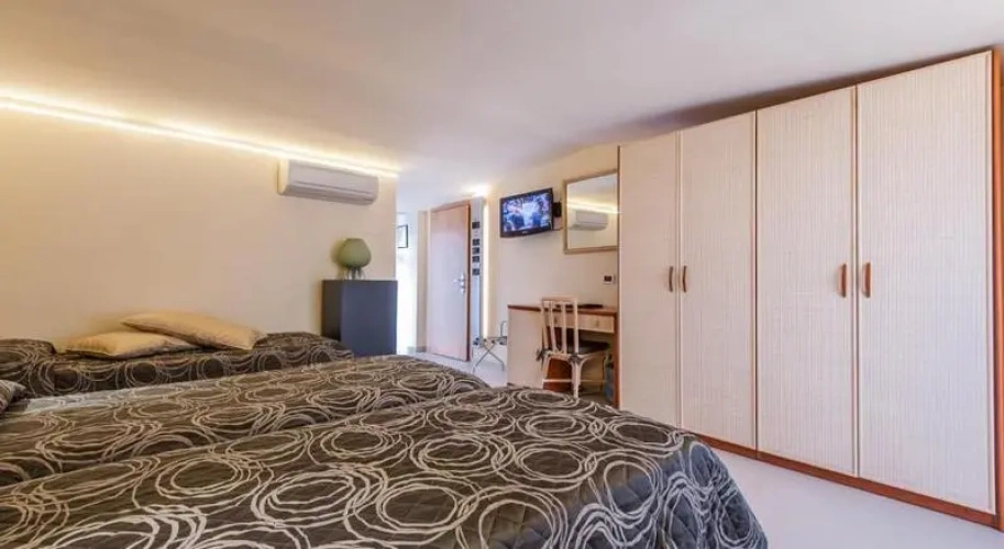 Standard Duplex room