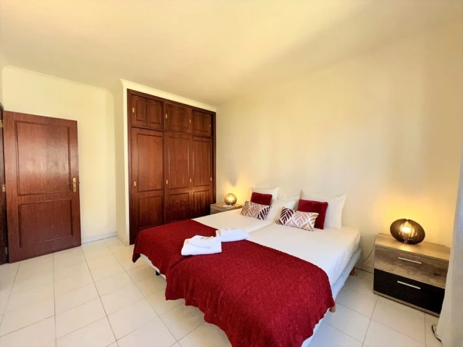 1 Bedroom Apartment with balcony
