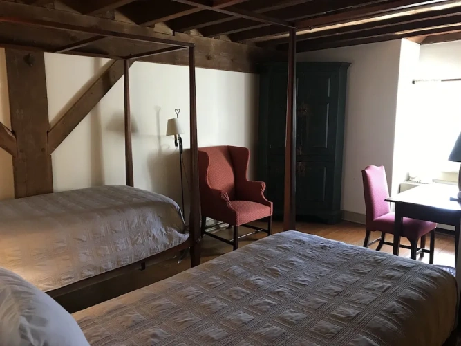 Economy Twin room