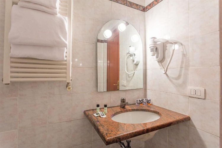Hotel Lux photo 18