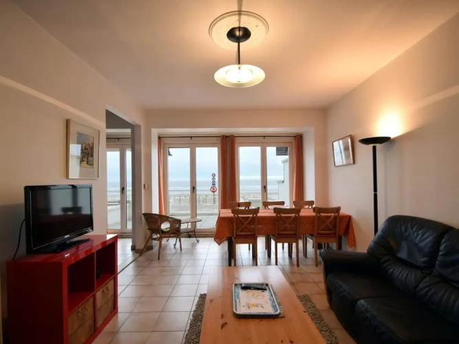 Seaside Stay w/ Large Terrace