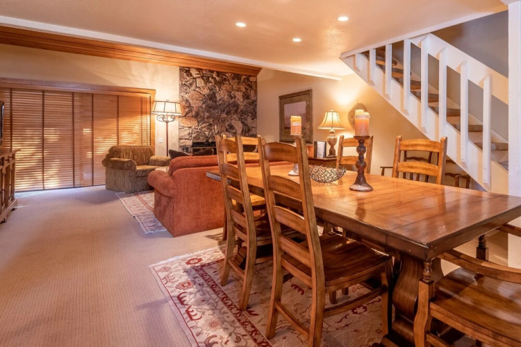 Sunburst Condominiums 2726 By Redawning