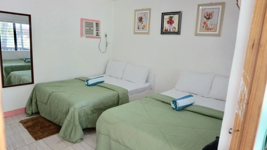 Deluxe Quadruple room with sea view