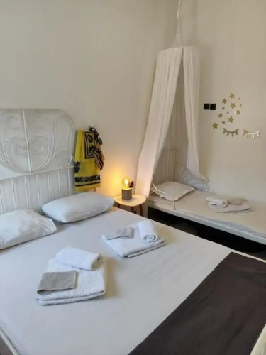 Marilous House - Skyros Beachfront Getaway