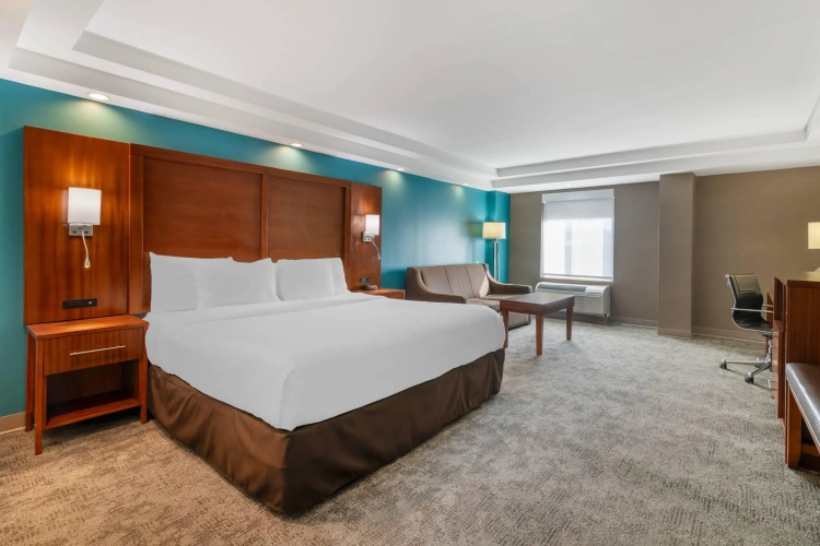 Quadruple Suite