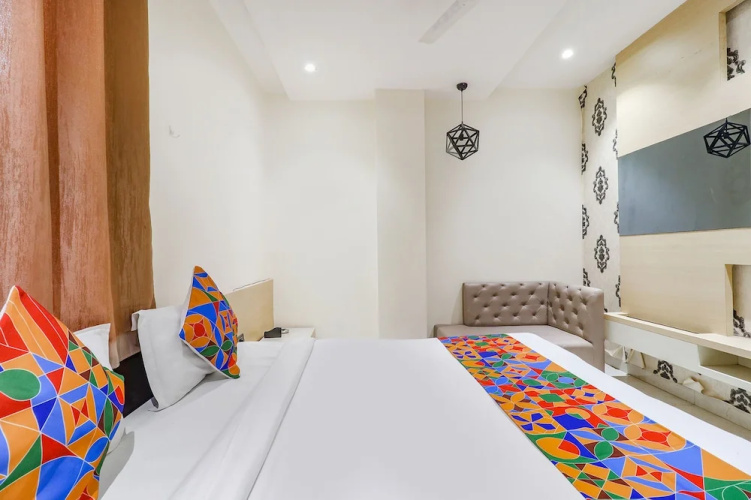 Fabhotel Harriot