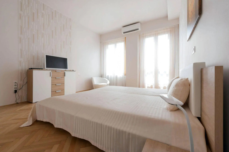 Play Apartments