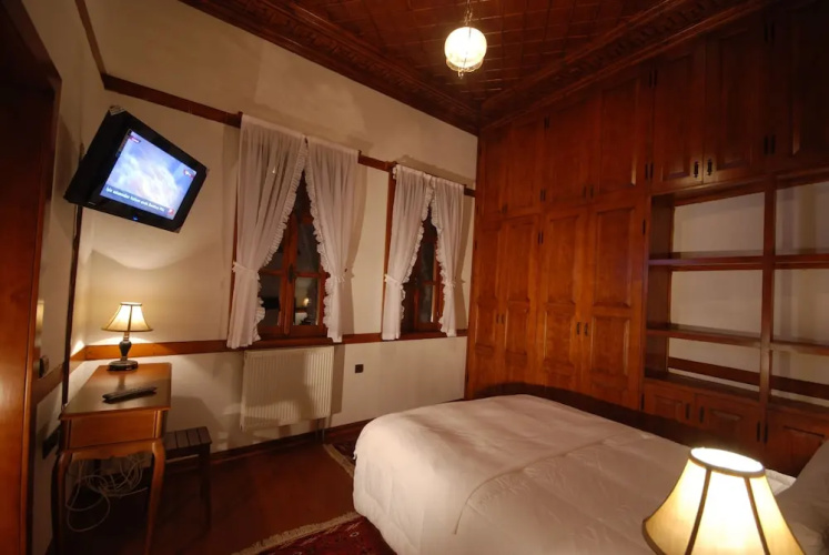 And Hotel
