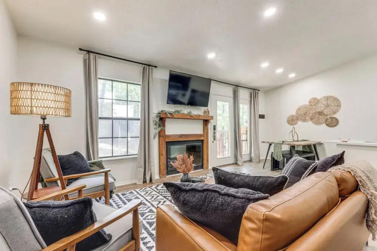 Walk To Table Rock Lake: Updated Cabin W/ Deck! - Coney Island, MO