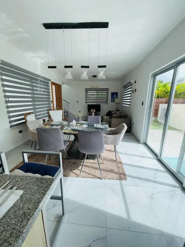 Punta Cana Villa w Pool Near Coco Bongo