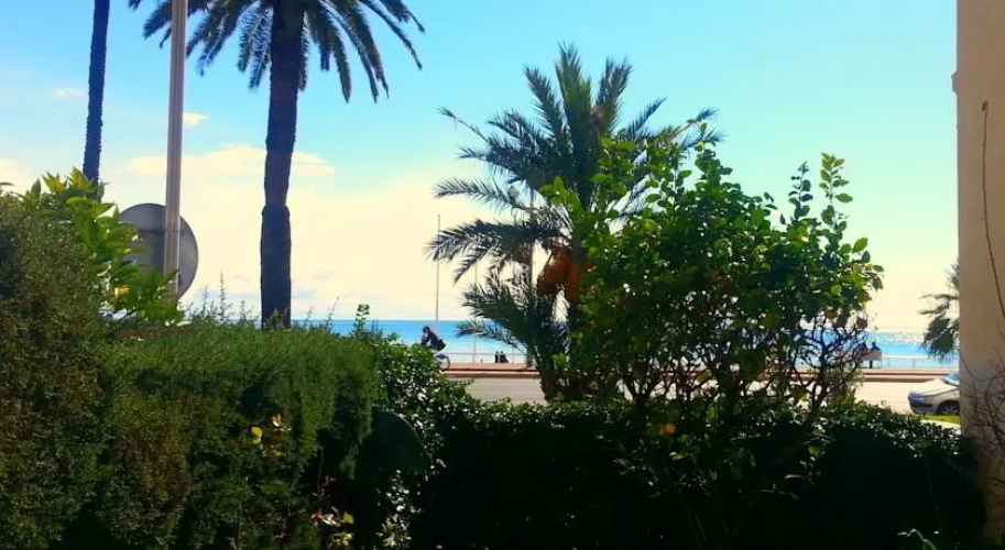 Promenade Lemon Apartment