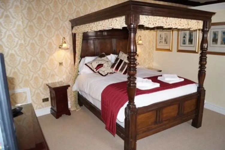 Standard Quadruple Family room
