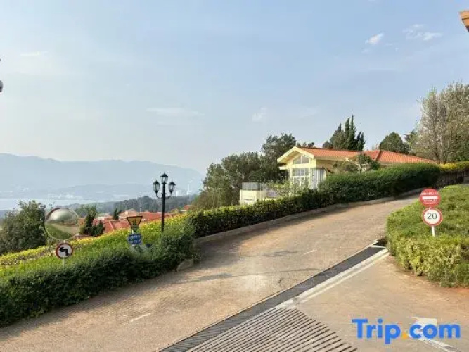 Lakeside Kafka Golf Holiday Villa