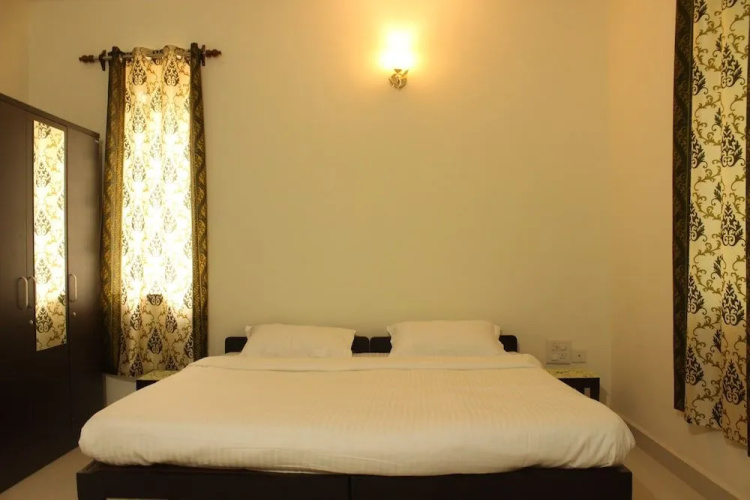 OYO 9218 Home Duplex 4 BHK Villa Candolim