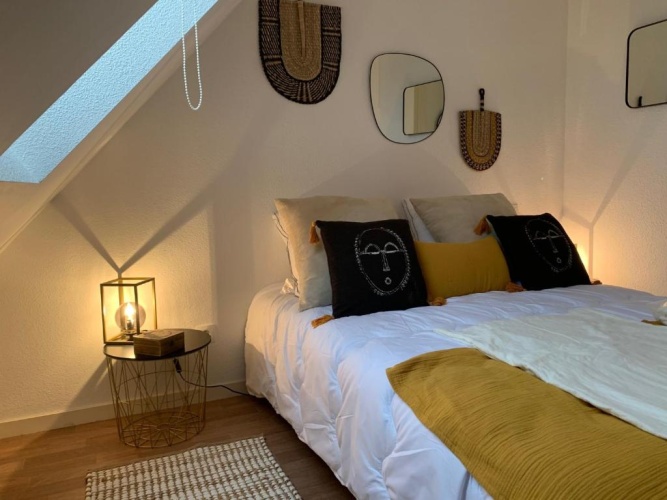 2 Bedrooms Apartment