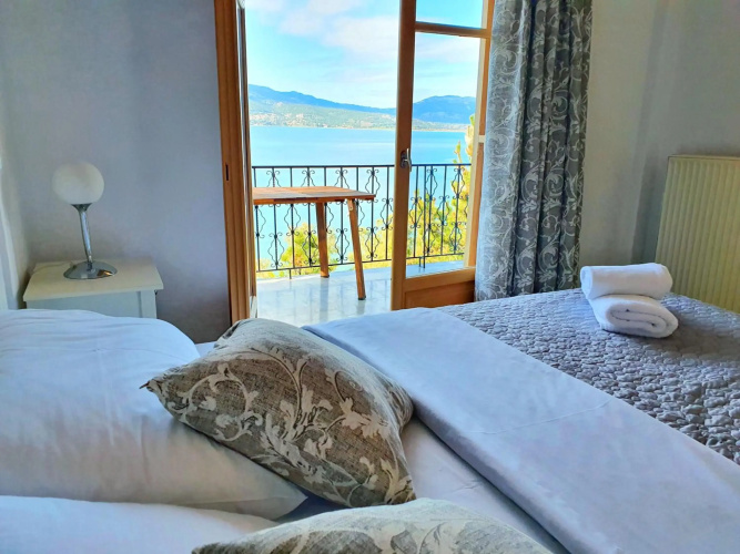 Paleros View Inn