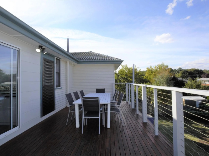 46 Banjo Patterson Crescent