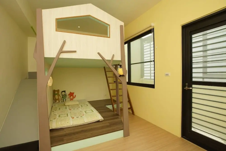 Standard Triple Family room