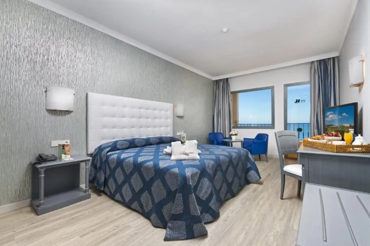 Double room with sea view
