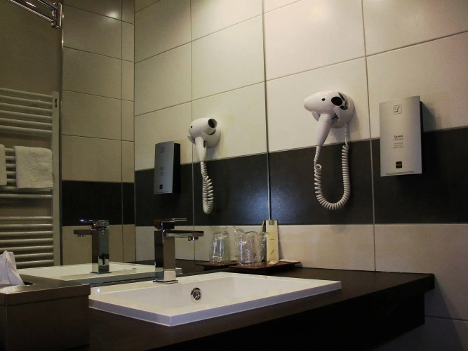 Eliotel