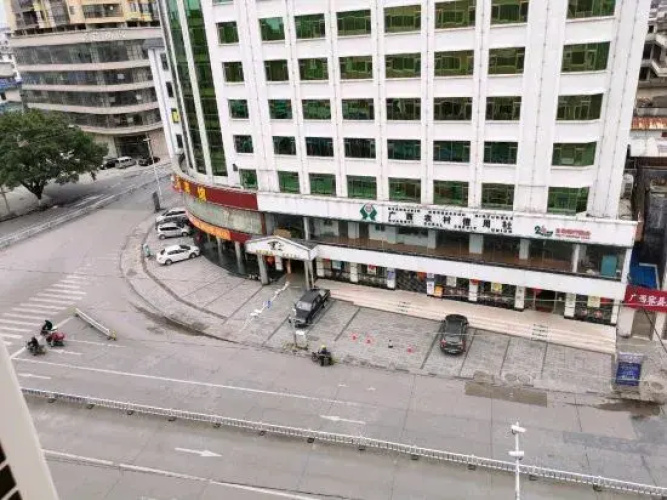 Changjiang Business Hotel