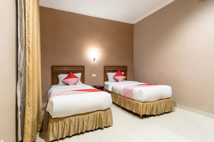 Oyo 1244 Wisma Syariah Aceh House