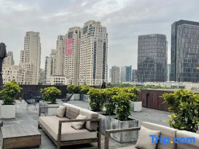 baseLITE XINTIANDI Serviced Apartment