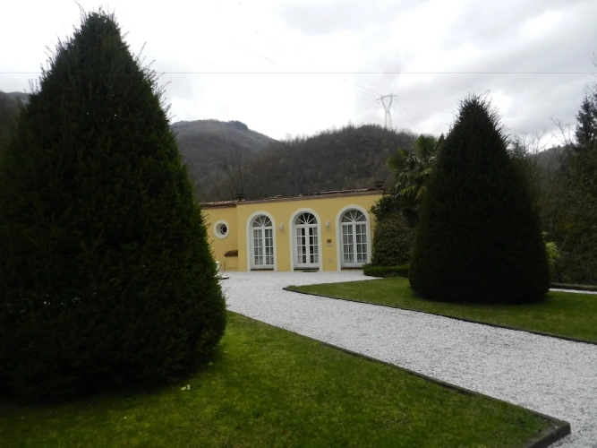 1 Bedroom Royal Double room with pool view