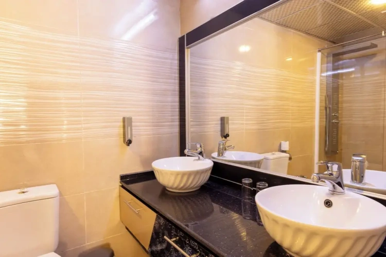 Standard Triple room with balcony