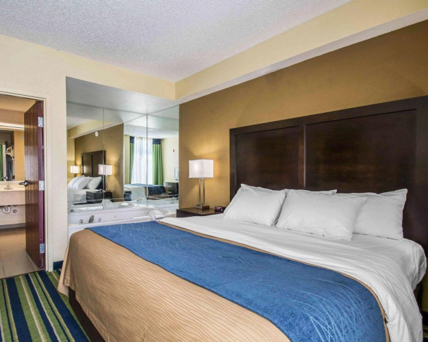 Comfort Inn & Suites Lantana West Palm Beach South photo 7