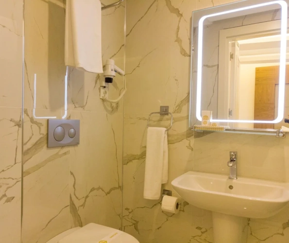 Standard Double room with city view