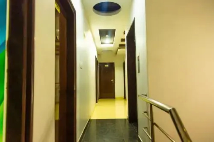 The Hotel Chola Inn