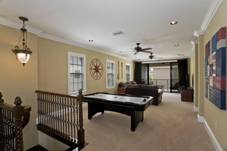 4 Bedrooms Cottage