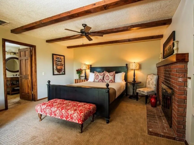 Europa Village Wineries & Resort