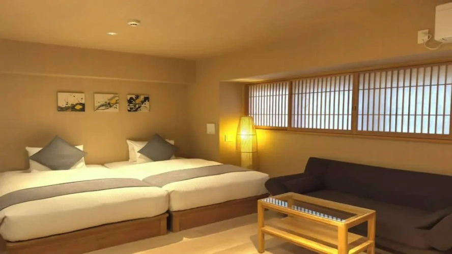 Triple room