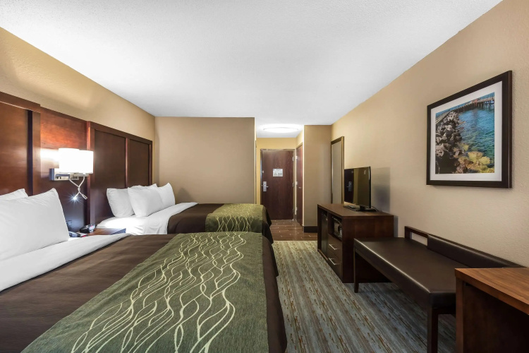 Comfort Inn Bay City - Riverfront