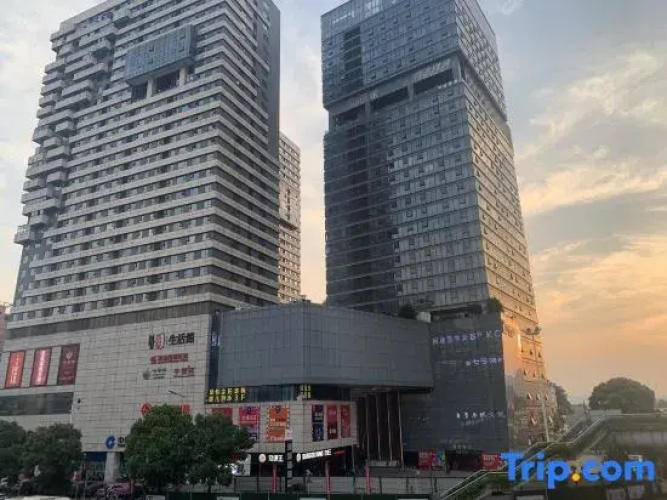 S Hotel