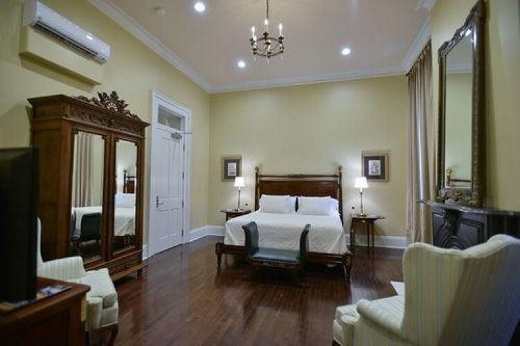 The James Lee HouseOver view