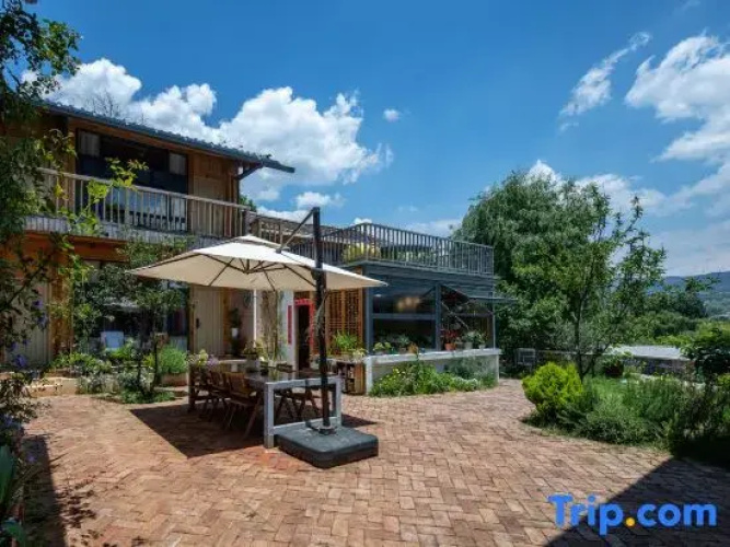 Shaxi Jishu Homestay