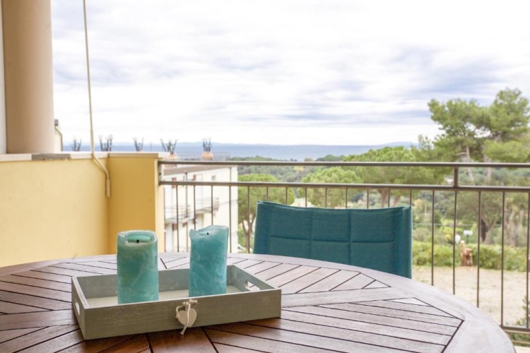 1 Bedroom Apartment with balcony