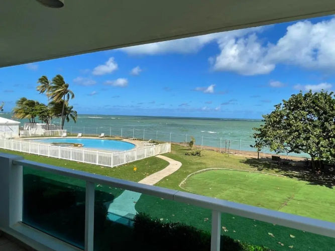 Costa Mar Beach Front Apartment Whith Pool