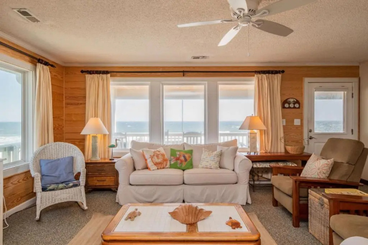 Beach Barracks by Oak Island Accommodations