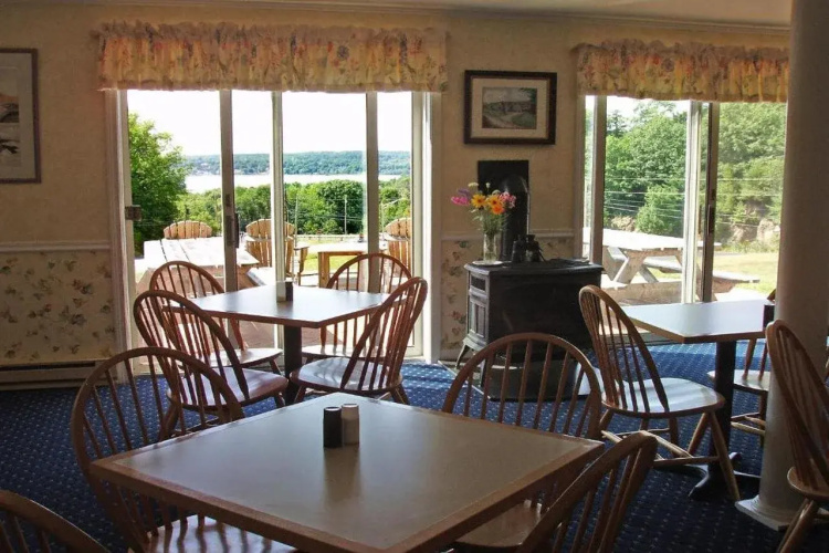Cod Cove Inn, BW Signature Collection