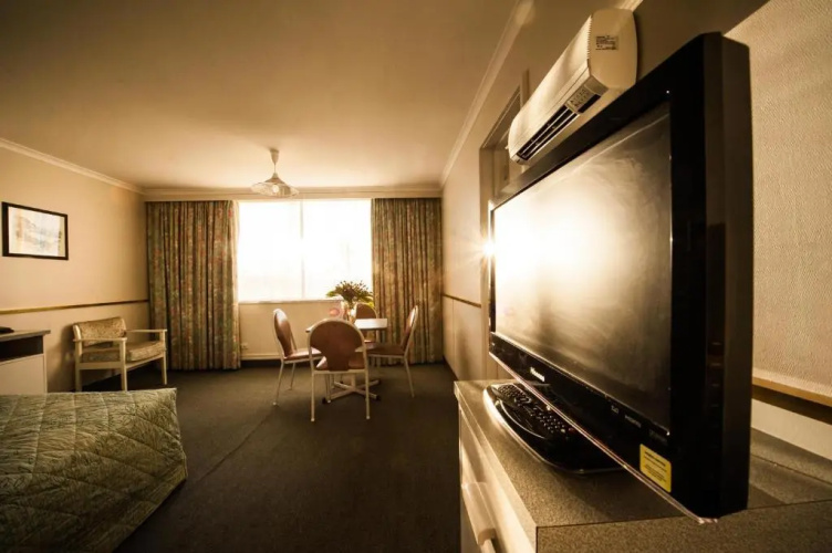 Parklane Motel